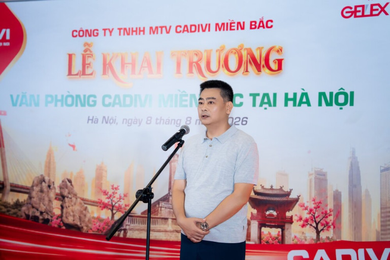 Đại diện Đại lý chúc mừng CADIVI Miền Bắc VP đại diện tại Hà Nội)