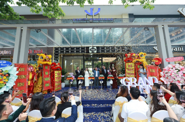 Uuviet Solutions chính thức khai trương showroom thương hiệu nệm Sealy vào sáng ngày 26/09/2026