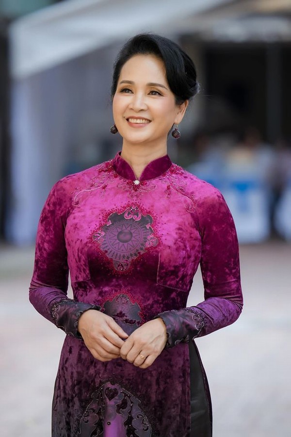 NSND Lan Hương