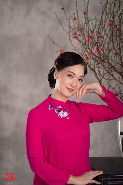 NSND Lê Khanh
