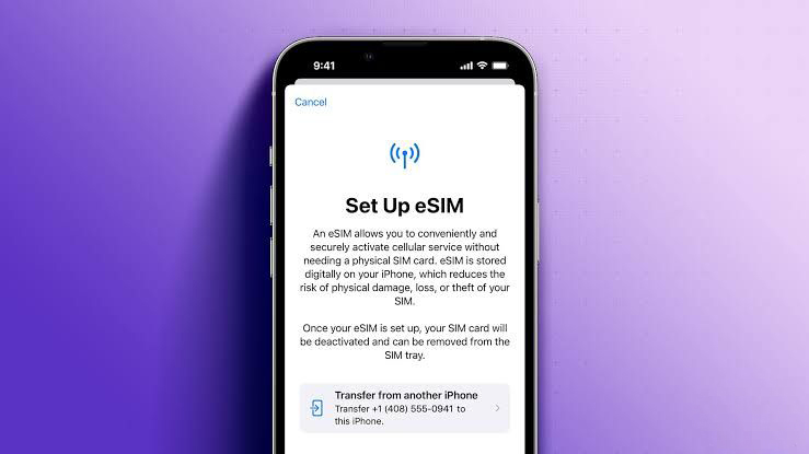 iPhone screen ready to scan an eSIM QR code